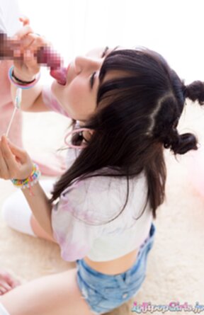 Kitagawa Yuzu licking lolipop and cock and cum from her fingers