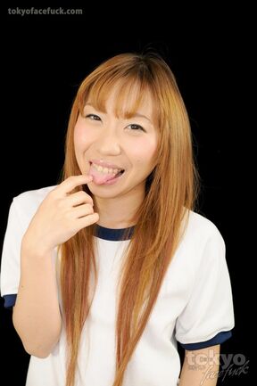 Gym class girl Yamamoto Misaki masturbated and sucking cock